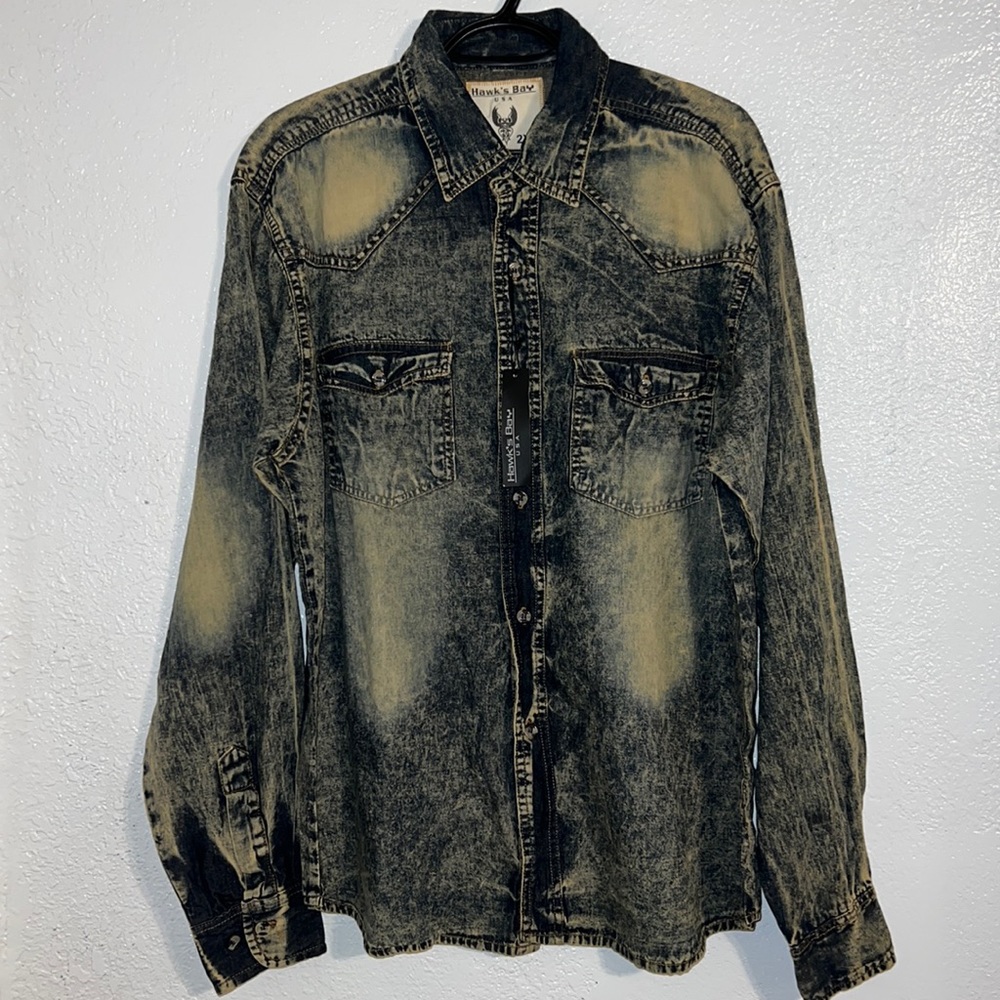 BUTTON UP DRESSING SHIRT